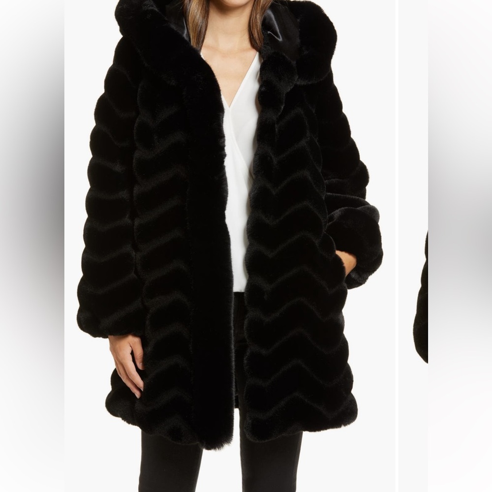 Gallery Grooved Black Faux Fur Jacket